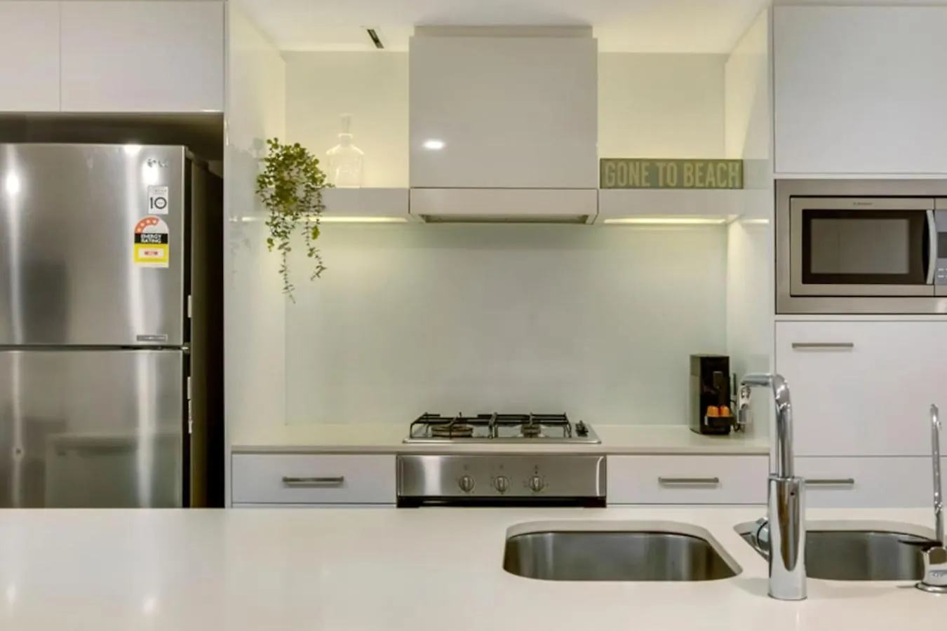 Sophias Place In Surfers With Stunning Views Gold Coast Apartment