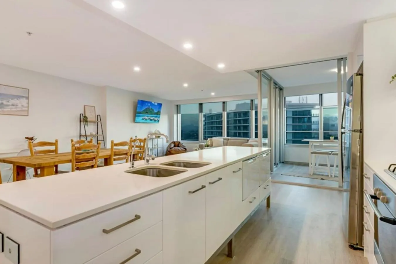 Sophias Place In Surfers With Stunning Views Gold Coast Australia
